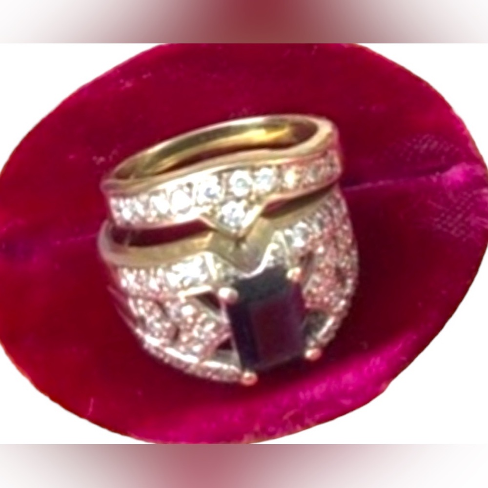 14k Gold Diamond & Iolite Ring set 10.3g
